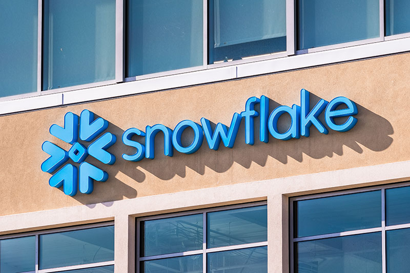 大摩：Snowflake增长前景可期 上调目标价至390美元