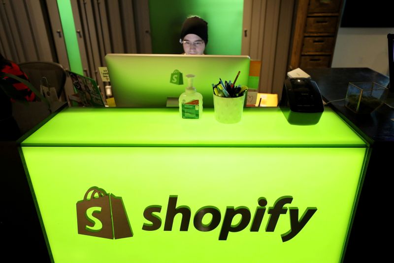 Stifel：电子商务板块短期内将承压 下调Shopify等股票目标价