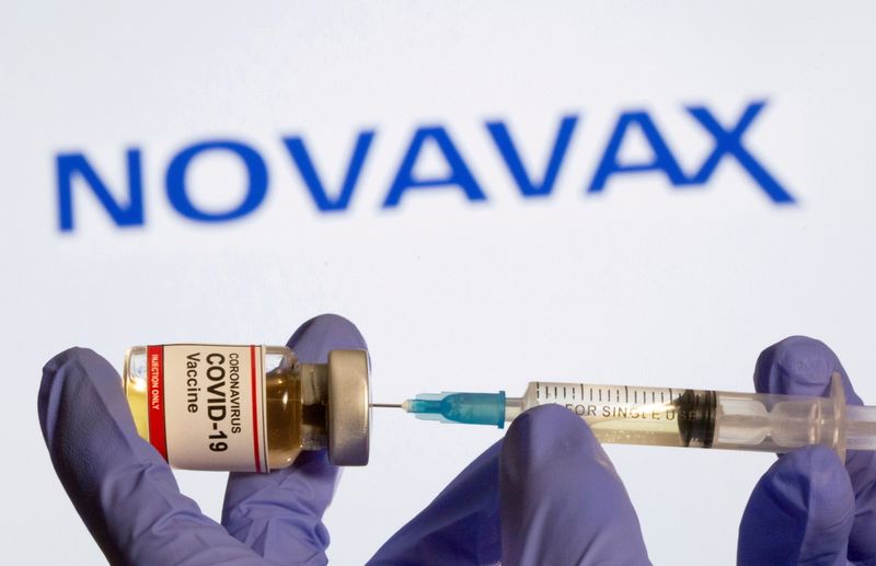 美股盘前：道指期货续跌约400点 疫苗股Novavax大涨10%